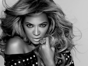 Bey-L-real-Womens-Day-beyonce-33286627-1600-1200