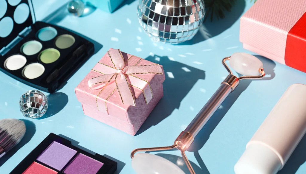 Sephora Winter Giveaway and Holiday Makeup&nbsp;Guide