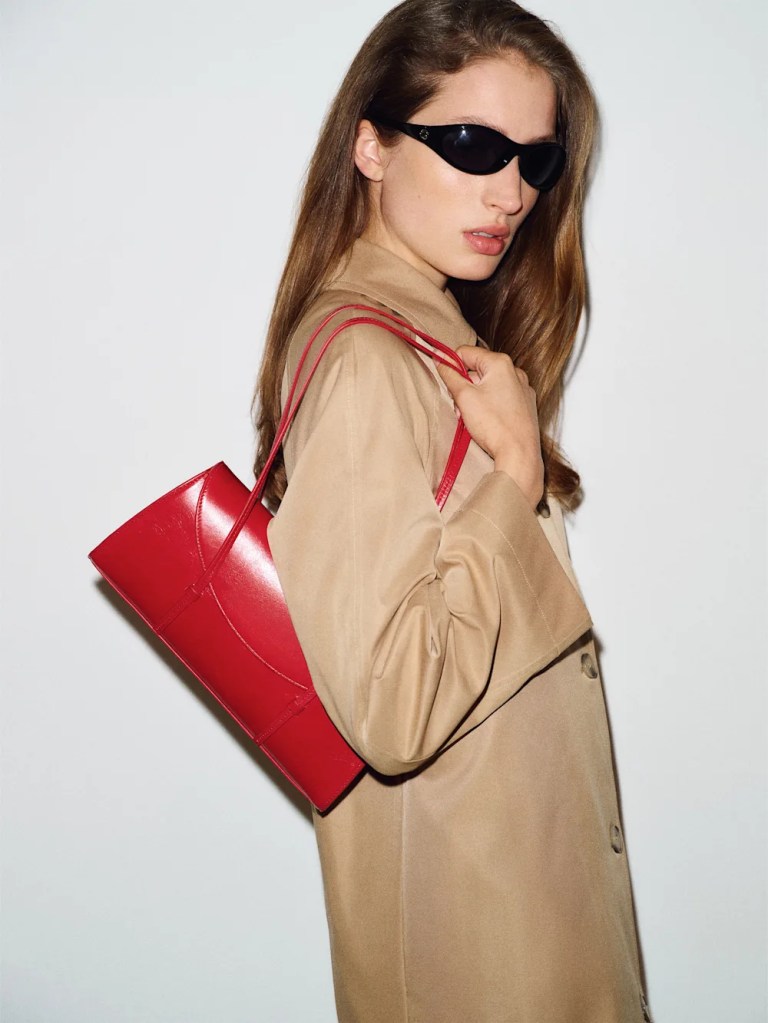 The Pop of Red Theory: How to Make Any Outfit More&nbsp;Chic