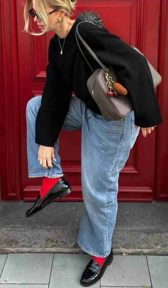The Pop of Red Theory: How to Make Any Outfit More&nbsp;Chic